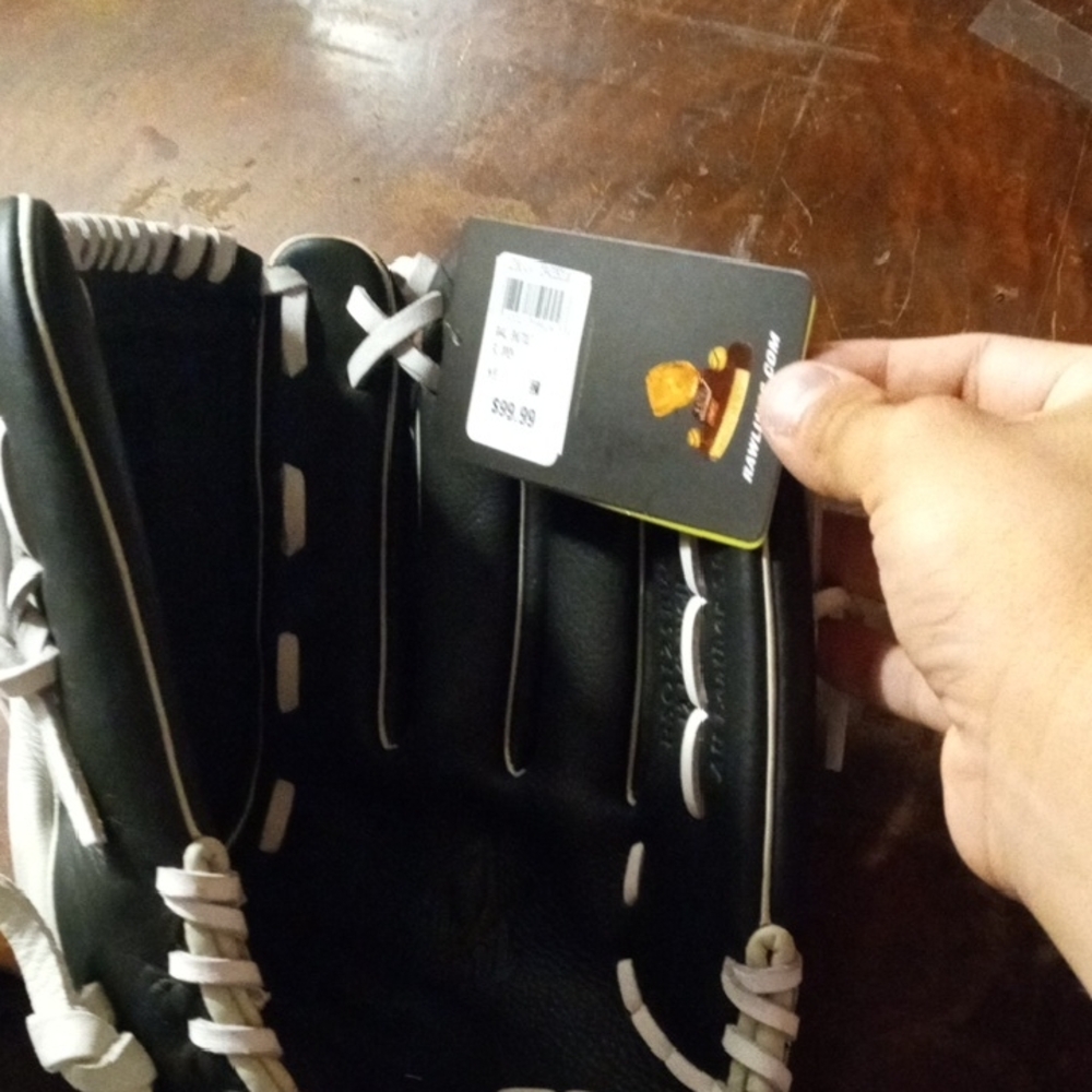 Rawlings Black and White Baseball Glove